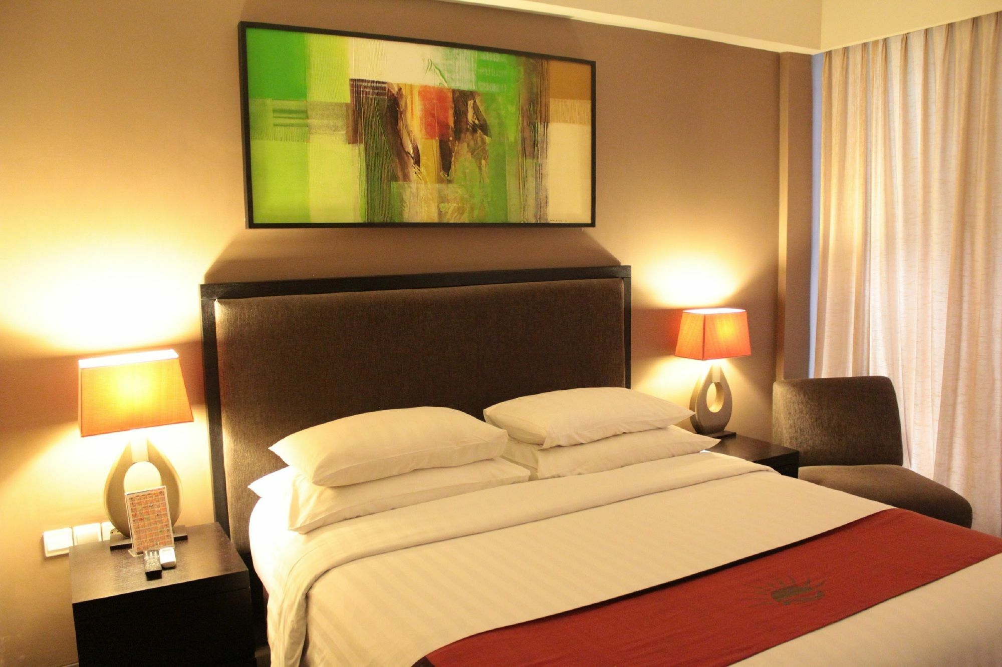 100 Sunset Kuta Hotel & Ballroom المظهر الخارجي الصورة